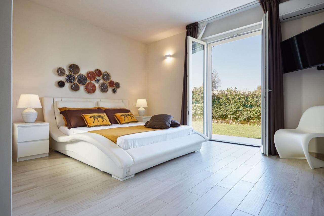 Villa Giame - Heated Pool, Beach At 350M بوزالو المظهر الخارجي الصورة