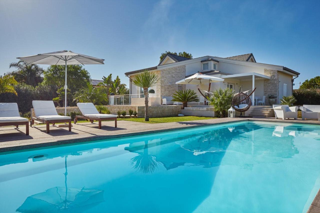 Villa Giame - Heated Pool, Beach At 350M بوزالو المظهر الخارجي الصورة